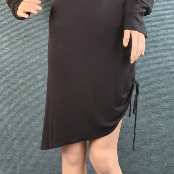 White House Black Market Off-Shoulder Ruched Side Rayon Dress - Picture 5 of 15
